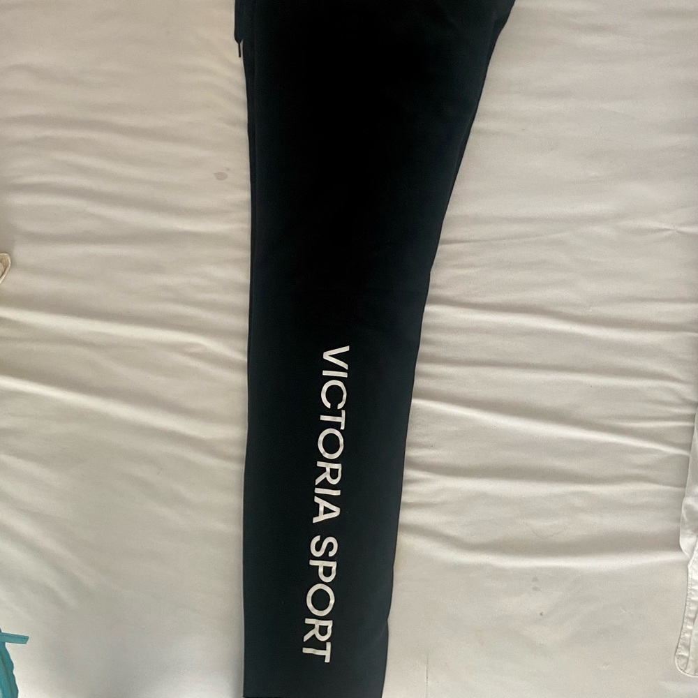 Victoria’s Secret Sport black lounge/sweat pants M